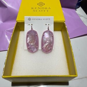 Kendra Scott Iridescent In Lilac Mother Of Pearl